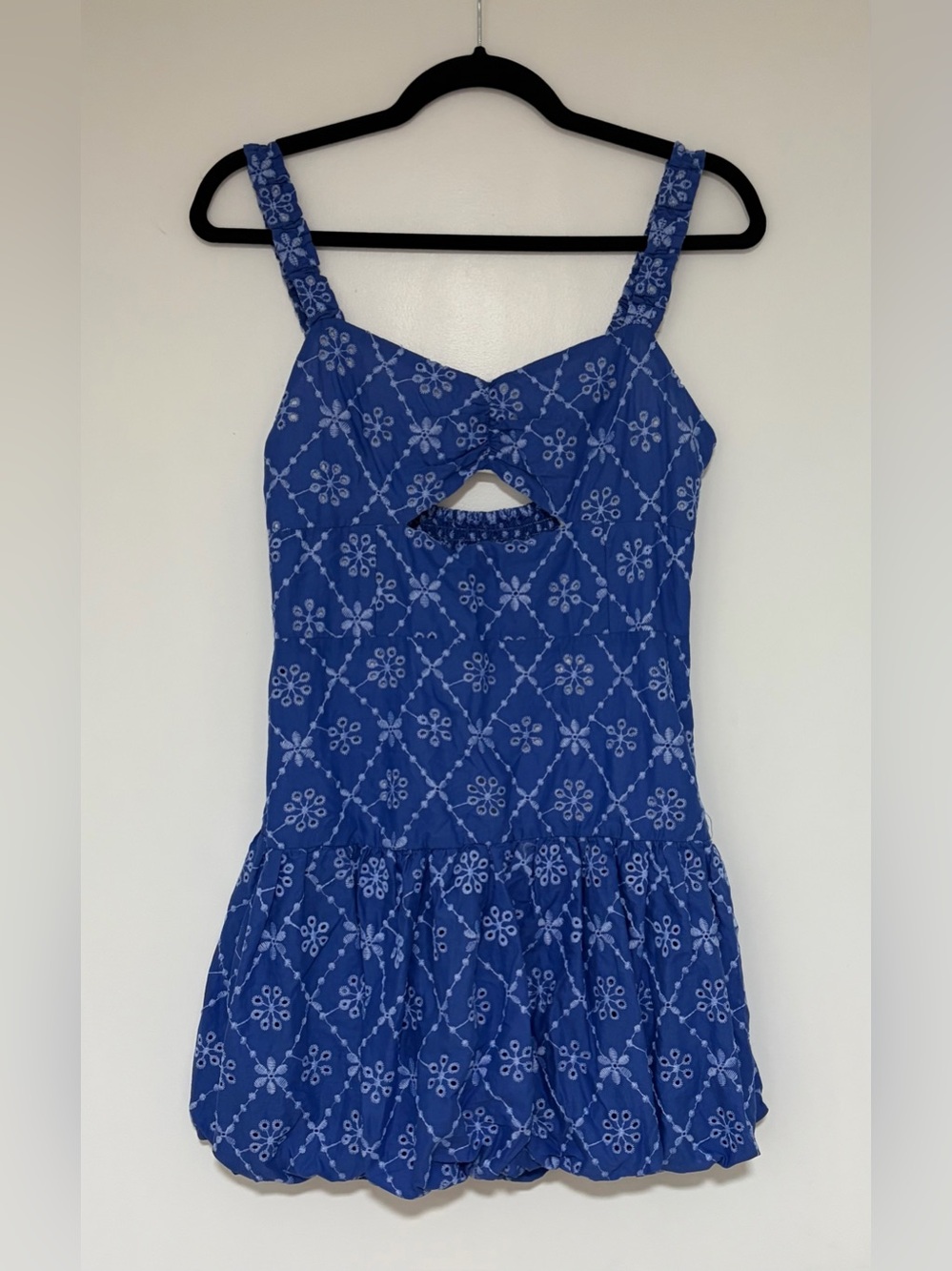 Zara Blue and White Openwork Embroidered Mini Bubble Dress Size Medium NWOT